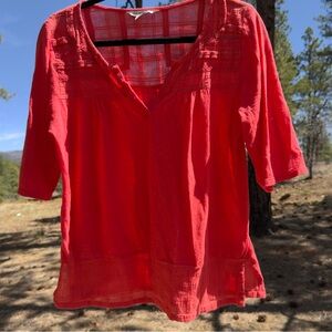 Lucky Brand top with cute details in bright coral, Size L